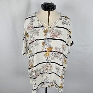 Maurices Blouse Women's 2X White with Yellow Pink Floral Short Sleeve V-Neck